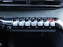 Peugeot 3008 1.2 PureTech GT | Trekhaak | Stoelverwarming | Cruise adapt. | Camera | Dodehoek detectie | 18" LM | Navi | Clima |