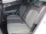 Kia Sportage 1.6 T-GDi Hybrid Dark Edition | Stuur-/stoelverwarming v+a | Camera | Elek. stoelverstelling | 18" LM | Cruise adapt. | Navi | Clima | Half leer/suède |