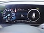 Kia Sportage 1.6 T-GDi Hybrid Dark Edition | Stuur-/stoelverwarming v+a | Camera | Elek. stoelverstelling | 18" LM | Cruise adapt. | Navi | Clima | Half leer/suède |