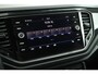 Volkswagen T-Roc 1.5 TSI 150pk DSG Sport Trekhaak Virtual cockpit Keyless Camera Stoelverwarming Navigatie