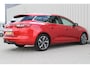Renault Megane Estate 1.2 TCe Bose | 100% dealer onderhouden | Adaptieve cruise control | Stoelverwarming | Climate control | Climate control | Bluetooth | Trekhaak | Parkeercamera | Head-up display |