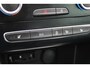 Renault Megane Estate 1.2 TCe Bose | 100% dealer onderhouden | Adaptieve cruise control | Stoelverwarming | Climate control | Climate control | Bluetooth | Trekhaak | Parkeercamera | Head-up display |