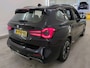 BMW iX3 80 kWh 286pk Executive | SOH 98% | Trekhaak | Panoramadak | Facelift | Sensatec Zwart | M Sport | Camera | CarPlay | 19"