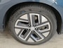 Hyundai Kona Electric 64 kWh 204pk EV Fashion | SOH 100% | Facelift | Warmtepomp | HUD | CarPlay | PDC | Camera | ACC | Navi | 17" velgen