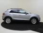 Volkswagen T-Roc Life Edition | 'App-Connect' draadloze smartphone integratie | 'App-Connect' draadloze smartphone integratie | Afstandscontrolesysteem (Front Assist)