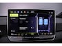 Volkswagen ID.3 Pro Business 204pk Automaat Adaptive cruise control, Achteruitrijcamera, Navigatie, LED matrix koplampen, Stoelverwarming