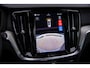 Volvo V60 T8 Plug-in hybrid AWD Plus Dark Performance Black Edition | Panoramadak | Harman Kardon | Extra geting glas | 20 inch | Polestar Optimalisatie|