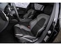 Volvo V60 T8 Plug-in hybrid AWD Plus Dark Performance Black Edition | Panoramadak | Harman Kardon | Extra geting glas | 20 inch | Polestar Optimalisatie|