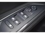 Peugeot 5008 1.2 PureTech Allure | Automaat | Panoramadak | Trekhaak | Climate Control | Cruise Control | 360* Camera | Dodehoeksensoren | Elektrisch Bedienbare Kofferklep | Apple Carplay/Android Auto |