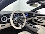 Mercedes-Benz CLA 200 Business Solution Luxury 58 kWh | Advanced Plus pakket | Winterpakket | Rijassistentiepakket Plus | Warmtewerend, donkergetint glas | Massagefunctie | Sierdelen openporig bruin eikenhout met aluminium lijnen | Vast panoramadak |