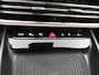 Mercedes-Benz CLA 200 Business Solution Luxury 58 kWh | Advanced Plus pakket | Winterpakket | Rijassistentiepakket Plus | Warmtewerend, donkergetint glas | Massagefunctie | Sierdelen openporig bruin eikenhout met aluminium lijnen | Vast panoramadak |