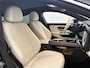 Mercedes-Benz CLA 200 Business Solution Luxury 58 kWh | Advanced Plus pakket | Winterpakket | Rijassistentiepakket Plus | Warmtewerend, donkergetint glas | Massagefunctie | Sierdelen openporig bruin eikenhout met aluminium lijnen | Vast panoramadak |