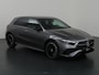 Mercedes-Benz A-klasse 180 Star Edition AMG Line LIMITED | Panoramadak | Multibeam | 19" multispaaks velgen | Night | Sfeerverlichting | Stoelverwarming | Achteruitrijcamera |