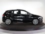 Mercedes-Benz B-klasse 250 e Star Edition AMG Line 250 e Star Edition AMG Line Mercedes-Benz B 250 e Star Edition AMG Line | Panorama | Memory Stoelen | Trekhaak | Winterpakket | Muiltibeam | Metallic |