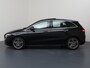 Mercedes-Benz B-klasse 250 e Star Edition AMG Line 250 e Star Edition AMG Line Mercedes-Benz B 250 e Star Edition AMG Line | Panorama | Memory Stoelen | Trekhaak | Winterpakket | Muiltibeam | Metallic |