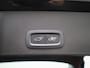 Volvo XC40 1.5 T4 Recharge Inscription | APPLE CARPLAY | ANDROID AUTO | HALF-LEDER BEKLEDING | HARMAN / KARDON | ELEKTRISCHE ACHTERKLEP | ACHTERUITRIJCAMERA | STOELVERWARMING | STUURWIELVERWARMING | NAVIGATIE | LICHTMETALEN VELGEN |