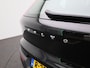 Volvo XC40 1.5 T4 Recharge Inscription | APPLE CARPLAY | ANDROID AUTO | HALF-LEDER BEKLEDING | HARMAN / KARDON | ELEKTRISCHE ACHTERKLEP | ACHTERUITRIJCAMERA | STOELVERWARMING | STUURWIELVERWARMING | NAVIGATIE | LICHTMETALEN VELGEN |