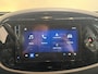 Toyota Aygo X 1.0 VVT-i MT Play | Rood Sticker pakket | CarPlay | Camera achter |