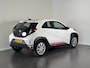 Toyota Aygo X 1.0 VVT-i MT Play | Rood Sticker pakket | CarPlay | Camera achter |