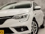 Renault Megane 1.2 TCe Sport (NAVIGATIE, CLIMATE, CRUISE, SPORTSTOELEN, PARKEERSENSOREN, LM VELGEN, NIEUWSTAAT)