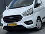 Ford Transit Custom 2.0 TDCI E6 / L1H1 / 1e EIG. / INRICHTING / 2.5 TONS TREKHAAK / 3-ZITS / AIRCO / CRUISE / LED