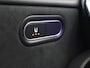 Mercedes-Benz A-klasse 180 Star Edition AMG Line | Night | Multispaaks velgen | Panoramasdak | Achteruitrijcamera | Sfeerverlichting | Keyless go |