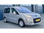 Peugeot Partner Tepee 1.6 XT 109pk Executive | Lage KM NAP |5 Persoons | Trekhaak | Rijklaar | Benzine |