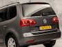 Volkswagen Touran 1.2 TSI Sport 7 Persoons (NAVIGATIE, CLIMATE, GETINT GLAS, SPORTSTOELEN, PARKEERSENSOREN, CRUISE, NIEUWE APK, NIEUWSTAAT)