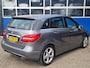 Mercedes-Benz B-klasse 180 Prestige Comfort / Schuif kanteldak / Leder bekleding / Bluetooth / ECC / Parkeersensoren / NL auto