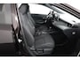 Toyota Corolla Touring Sports 1.8 Hybrid Style Premium | parkeersensor voor en achter | navigatie | Stoel stuur en voorruitverwarming |