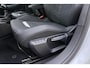 Opel Corsa 1.2 Turbo Ultimate 17'' lichtmetalen velgen | LED matrix verlichting | Alcantara bekleding | Camera | Stoelverwarming | Navigatie | Keyless | Stoelmassage