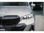 BMW 5-Serie Touring 530e xDrive | M Sportpakket | Trekhaak | Driving Assistant Plus | Harman Kardon sound | Adaptieve LED koplampen | Adaptieve Cruise Controle |