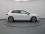Volkswagen Golf eTSI R-Line 150pk Camera | Adapt. Cruise | Parkeersens. v+a | Stoelverw. | Trekhaak elektrisch.