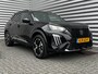 Peugeot e-2008 54KWH 156PK ALLURE AVANTAGE AUTOMAAT / NAVI / LEDER / CLIMA / LED / PDC / 17" LMV / KEYLESS / 360 CAMERA / CRUISECONTROL / 1E EIGENAAR / NIEUWSTAAT !!