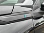 Peugeot e-2008 54KWH 156PK ALLURE AVANTAGE AUTOMAAT / NAVI / LEDER / CLIMA / LED / PDC / 17" LMV / KEYLESS / 360 CAMERA / CRUISECONTROL / 1E EIGENAAR / NIEUWSTAAT !!