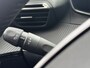 Peugeot e-2008 54KWH 156PK ALLURE AVANTAGE AUTOMAAT / NAVI / LEDER / CLIMA / LED / PDC / 17" LMV / KEYLESS / 360 CAMERA / CRUISECONTROL / 1E EIGENAAR / NIEUWSTAAT !!