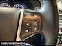 Volvo V70 2.0T Momentum. Cruise-control. leer. Trekhaak. Youngtimer.