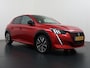 Peugeot e-208 GT Pack 50 kWh | Accu 91% | Navigatie | Alcantara bekleding | Panodak | Camera achter | Automatische airco | Stoelverwarming | Cruis control adaptief | Apple Carplay en Android auto