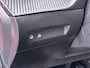 Peugeot e-208 GT Pack 50 kWh | Accu 91% | Navigatie | Alcantara bekleding | Panodak | Camera achter | Automatische airco | Stoelverwarming | Cruis control adaptief | Apple Carplay en Android auto