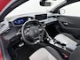 Peugeot e-208 GT Pack 50 kWh | Accu 91% | Navigatie | Alcantara bekleding | Panodak | Camera achter | Automatische airco | Stoelverwarming | Cruis control adaptief | Apple Carplay en Android auto
