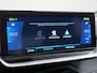 Peugeot e-208 GT Pack 50 kWh | Accu 91% | Navigatie | Alcantara bekleding | Panodak | Camera achter | Automatische airco | Stoelverwarming | Cruis control adaptief | Apple Carplay en Android auto