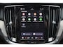 Volvo V60 T6 Recharge AWD Plus Dark - Panorama/schuifdak - IntelliSafe Assist & Surround - 360º Camera - Harman/Kardon audio - Verwarmde voorstoelen, stuur & achterbank - Parkeersensoren voor & achter - Elektr. bedienb. voorstoelen met geheugen - Head up display - Extra getint glas - 19' LMV