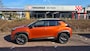 Toyota Yaris Cross 1.5 HYBRID EXPLORE TWO-TONE LAK + BLACK PACK 17 INCH PREMIUM KLEUR