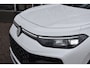 Volkswagen Tayron R-Line Edition | Trekhaak | 'App-Connect' draadloze smartphone integratie | Automatische afstandsregeling (Adaptive Cruise Control) | Buitenspiegels elektrisch instel-, verwarm- en inklapbaar