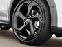 Volkswagen T-Roc R-Line First Edition 1.5 eTSI 150 PK 7 versn. DSG · Assistance Pakket · Black Style Pakket · Multimedia Pakket · Panoramaschuif-kanteldak · Trekhaak ·