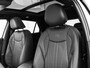 Volkswagen T-Roc R-Line First Edition 1.5 eTSI 150 PK 7 versn. DSG · Assistance Pakket · Black Style Pakket · Multimedia Pakket · Panoramaschuif-kanteldak · Trekhaak ·