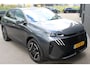 Peugeot E-3008 Allure Avantage 210 73 kWh | Navigatie | Warmtepomp | Trekhaak | All season | Camera 360 | Stoelverwarming | Adaptief |