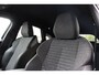 Peugeot E-3008 Allure Avantage 210 73 kWh | Navigatie | Warmtepomp | Trekhaak | All season | Camera 360 | Stoelverwarming | Adaptief |