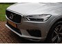 Volvo XC60 2.0 T5 AWD R-Design Aut. | Panorama | Adap. Cruis | Bowers & Wilkins | Stoelverwarming | Memory | Trekhaak | Historie |