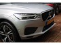 Volvo XC60 2.0 T5 AWD R-Design Aut. | Panorama | Adap. Cruis | Bowers & Wilkins | Stoelverwarming | Memory | Trekhaak | Historie |